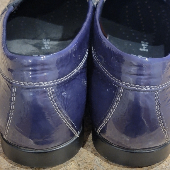 MEPHISTO NAVY BLUE PATENT LEATHER SLIP ON LOAFERS SZ 6.5 NICE - Picture 6 of 8